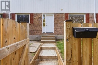 3 - 11 TRACEY PARK DRIVE Belleville (Belleville Ward) Ontario photo 31