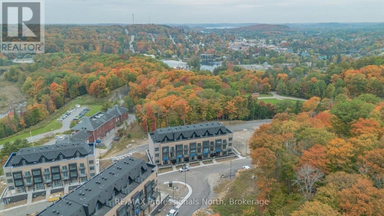103 - 6 SUNCREST LANE, Huntsville (Chaffey), Ontario, P1H0K3