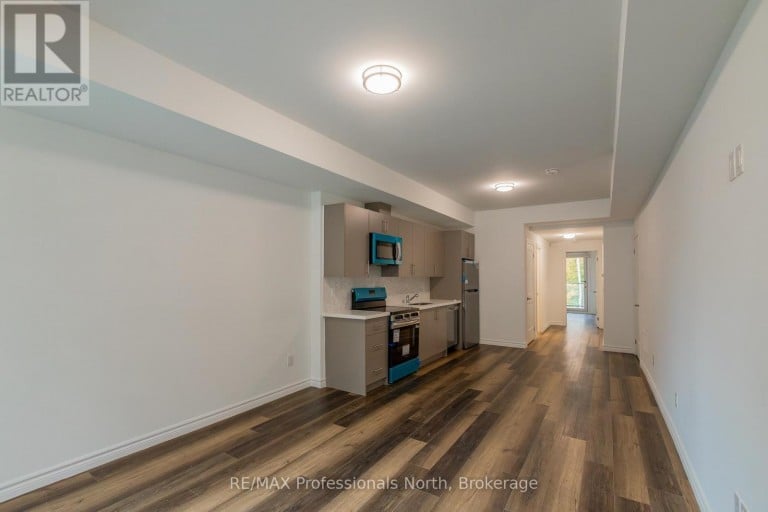 103 - 6 SUNCREST LANE, Huntsville (Chaffey), Ontario, P1H0K3