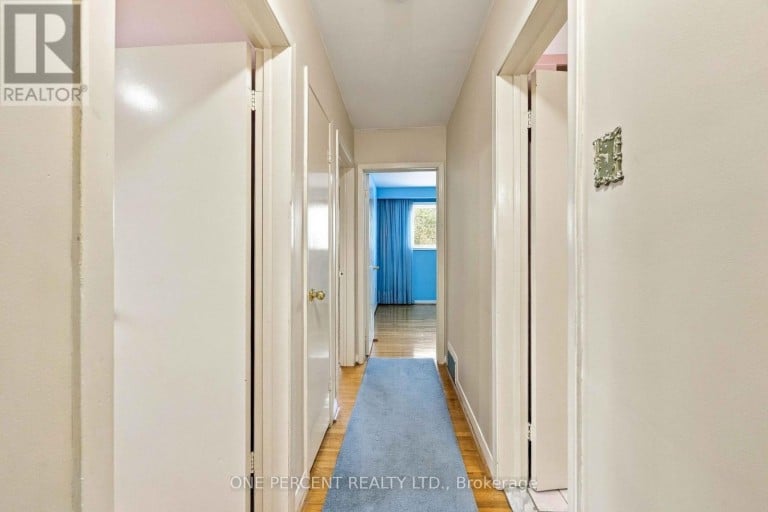 37 WILMONT DRIVE, Toronto (Black Creek), Ontario, M3N1N5