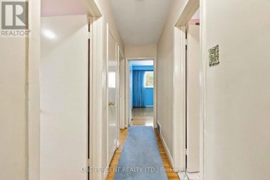 37 WILMONT DRIVE Toronto (Black Creek) Ontario photo 11
