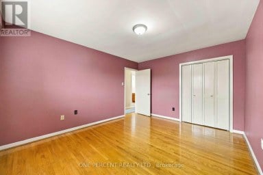 37 WILMONT DRIVE Toronto (Black Creek) Ontario photo 14