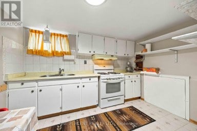 37 WILMONT DRIVE Toronto (Black Creek) Ontario photo 22