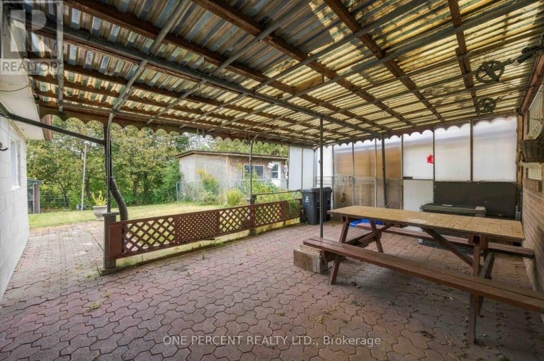 37 WILMONT DRIVE, Toronto (Black Creek), Ontario, M3N1N5