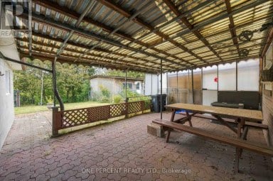 37 WILMONT DRIVE Toronto (Black Creek) Ontario photo 24