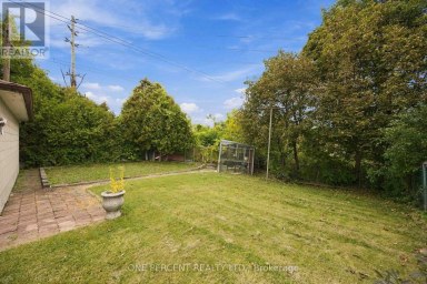 37 WILMONT DRIVE Toronto (Black Creek) Ontario photo 26