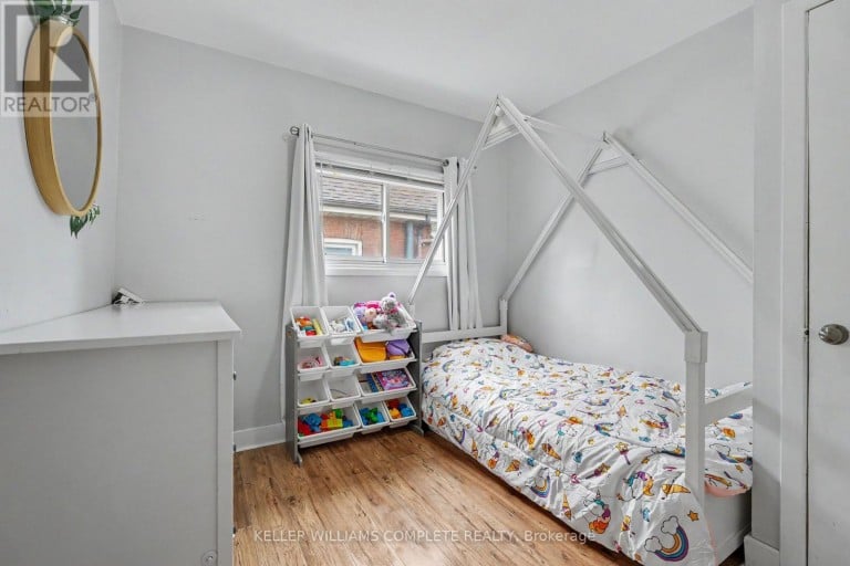 20 EAST 18TH STREET, Hamilton (Inch Park), Ontario, L9A4N7