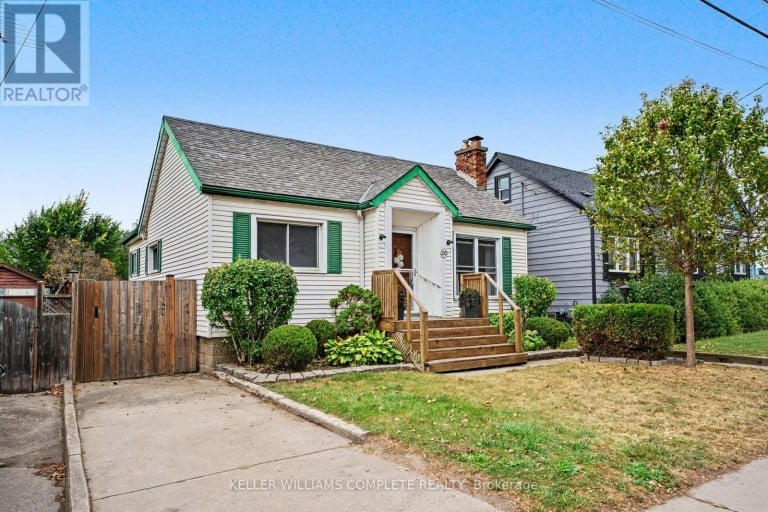 20 EAST 18TH STREET, Hamilton (Inch Park), Ontario, L9A4N7
