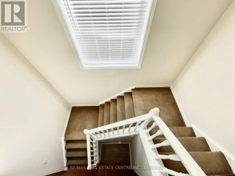 1771 MICKLEBOROUGH DRIVE W London North (North I) Ontario photo 16