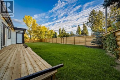 1303 87 Avenue SW Calgary Alberta photo 41