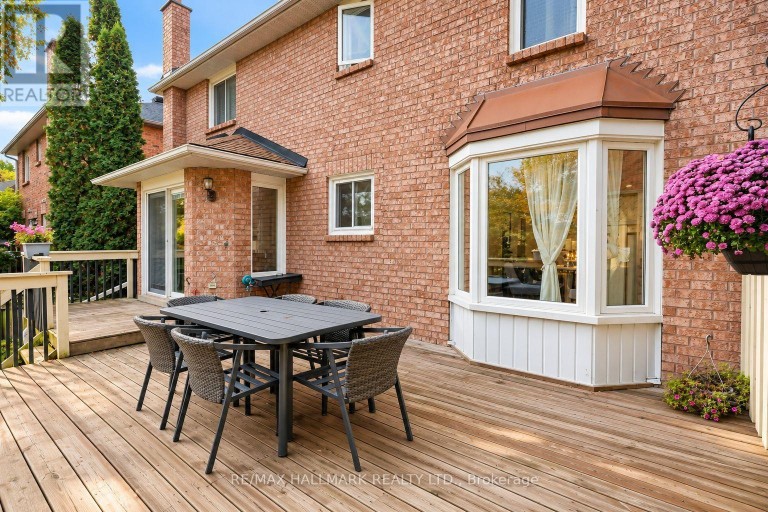 14 CRAWFORD ROSE DRIVE, Aurora (Aurora Heights), Ontario, L4G4P2