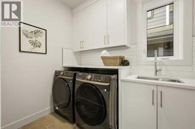 727 15 Street NW Calgary Alberta photo 36