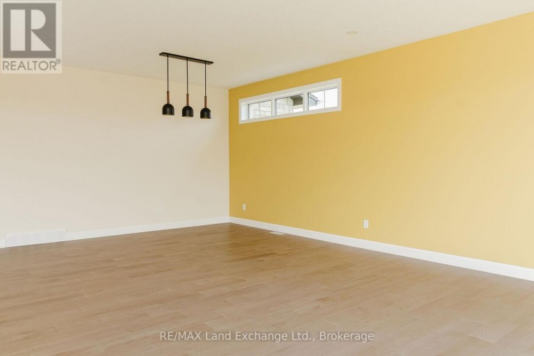 1 - 278 MARY ROSE AVENUE, Saugeen Shores, Ontario, N0H2C3
