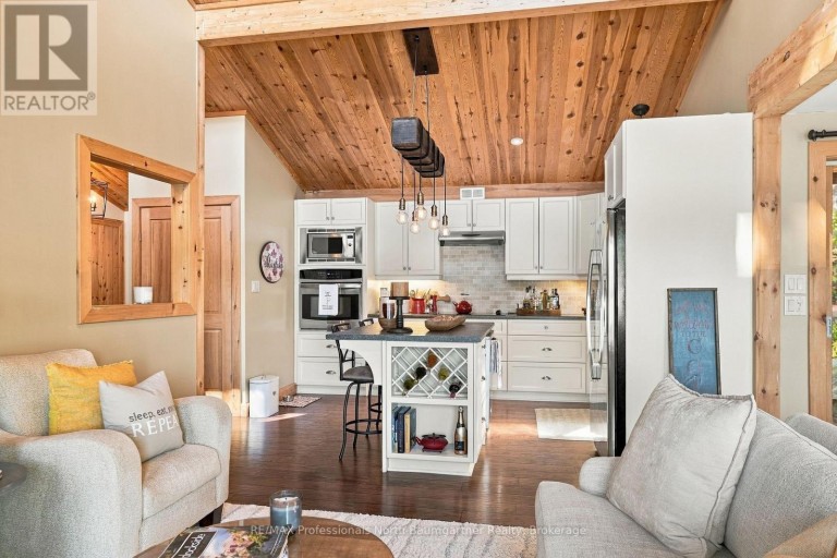1014 MACKMORE TRAIL, Algonquin Highlands (Stanhope), Ontario, K0M1S0
