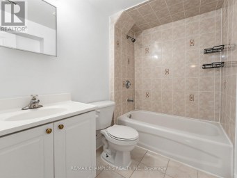 1 CLUSTER OAK PLACE Brampton (Sandringham-Wellington) Ontario photo 42