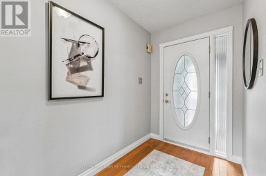 190 HILLTOP DRIVE East Gwillimbury (Holland Landing) Ontario photo 4