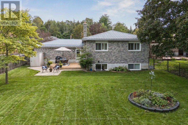 190 HILLTOP DRIVE, East Gwillimbury (Holland Landing), Ontario, L9N1B8