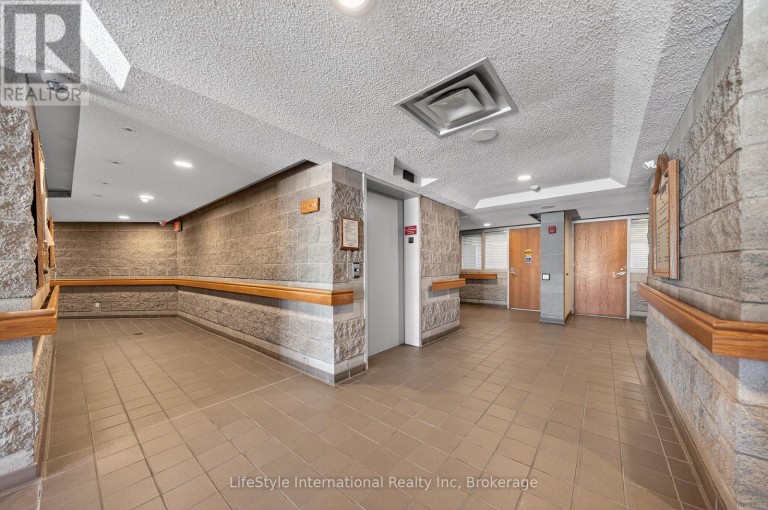 104 - 208 SILVERCREEK PARKWAY N, Guelph (Junction/Onward Willow), Ontario, N1H8H2