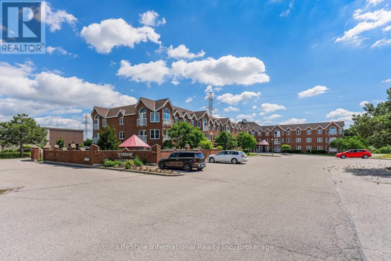 104 - 208 SILVERCREEK PARKWAY N, Guelph (Junction/Onward Willow), Ontario, N1H8H2