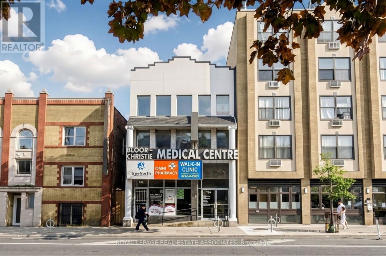 799 BLOOR STREET W, Toronto (Palmerston-Little Italy), Ontario, M6G1L8