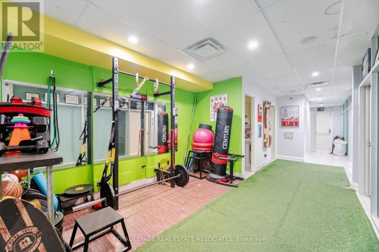 799 BLOOR STREET W, Toronto (Palmerston-Little Italy), Ontario, M6G1L8