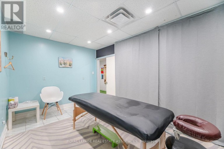 799 BLOOR STREET W, Toronto (Palmerston-Little Italy), Ontario, M6G1L8