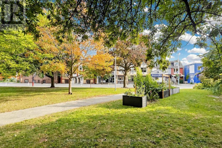 799 BLOOR STREET W, Toronto (Palmerston-Little Italy), Ontario, M6G1L8