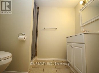 245 WINDSOR STREET Oshawa (Donevan) Ontario photo 7