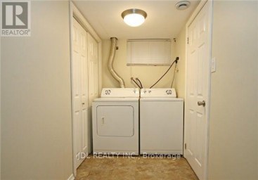 245 WINDSOR STREET Oshawa (Donevan) Ontario photo 8