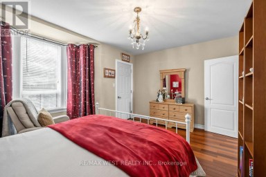 66 BRISTOL AVENUE Toronto (Dovercourt-Wallace Emerson-Junction) Ontario photo 13