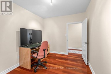 66 BRISTOL AVENUE Toronto (Dovercourt-Wallace Emerson-Junction) Ontario photo 17