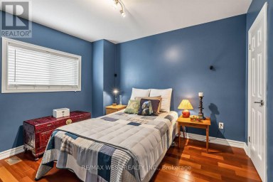 66 BRISTOL AVENUE Toronto (Dovercourt-Wallace Emerson-Junction) Ontario photo 18