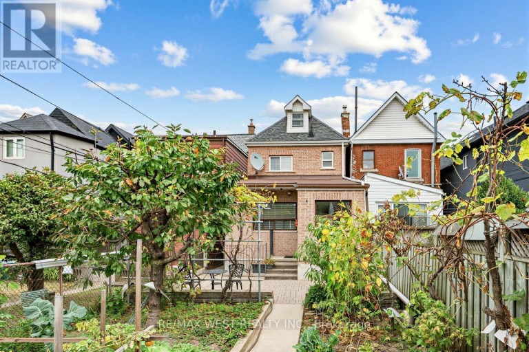 66 BRISTOL AVENUE, Toronto (Dovercourt-Wallace Emerson-Junction), Ontario, M6H3J9
