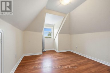 66 BRISTOL AVENUE Toronto (Dovercourt-Wallace Emerson-Junction) Ontario photo 34