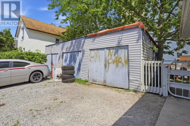 233 KING STREET, Welland (Welland Downtown), Ontario, L3B3J6