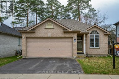 602 SPRUCEWOOD DRIVE London North (North C) Ontario photo 1