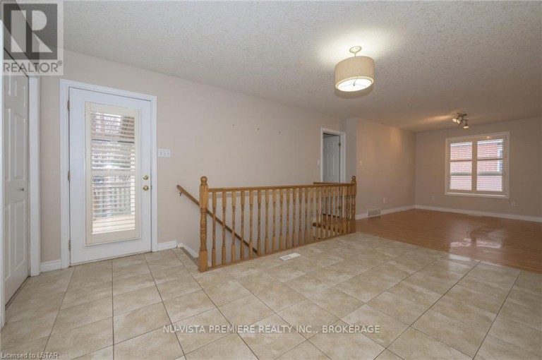602 SPRUCEWOOD DRIVE, London North (North C), Ontario, N5X4J5