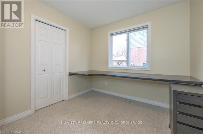 602 SPRUCEWOOD DRIVE, London North (North C), Ontario, N5X4J5