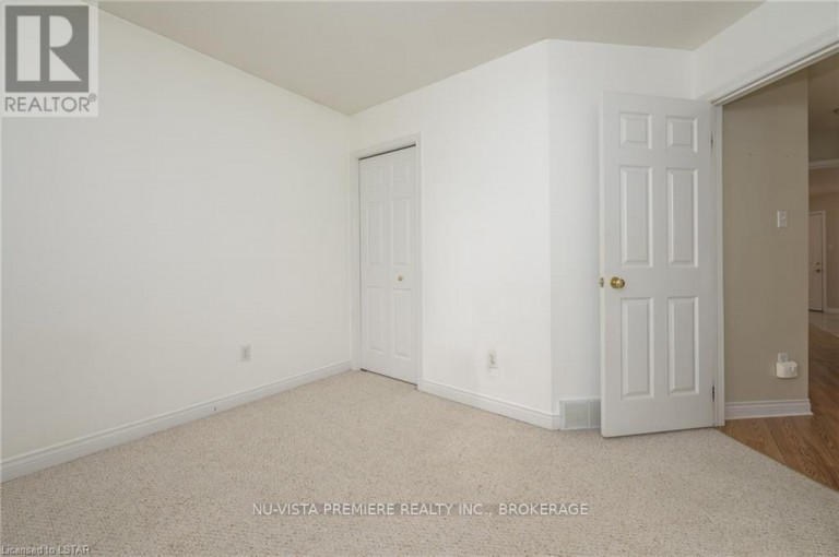 602 SPRUCEWOOD DRIVE, London North (North C), Ontario, N5X4J5