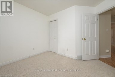 602 SPRUCEWOOD DRIVE London North (North C) Ontario photo 19