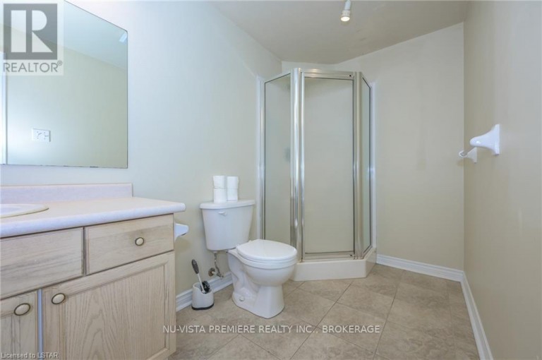 602 SPRUCEWOOD DRIVE, London North (North C), Ontario, N5X4J5