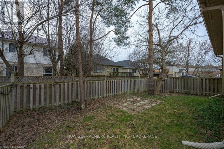 602 SPRUCEWOOD DRIVE, London North (North C), Ontario, N5X4J5