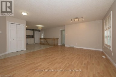 602 SPRUCEWOOD DRIVE London North (North C) Ontario photo 6