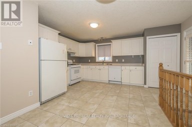 602 SPRUCEWOOD DRIVE London North (North C) Ontario photo 8