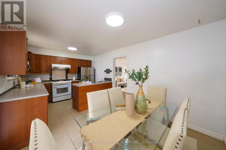 172 HOLLYBERRY TRAIL, Toronto (Hillcrest Village), Ontario, M2H2P4