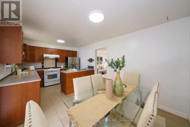 172 HOLLYBERRY TRAIL Toronto (Hillcrest Village) Ontario photo 10