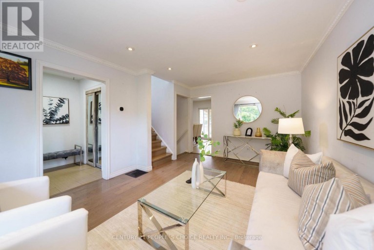 172 HOLLYBERRY TRAIL, Toronto (Hillcrest Village), Ontario, M2H2P4