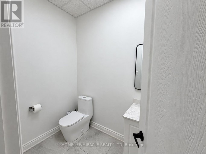 #8 - 101 GLIDDEN ROAD, Brampton (Bramalea West Industrial), Ontario, L6T3W6