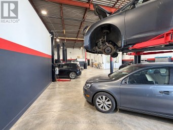 #8 - 101 GLIDDEN ROAD Brampton (Bramalea West Industrial) Ontario photo 2
