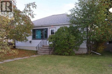 5015 6 Avenue Edson Alberta photo 1